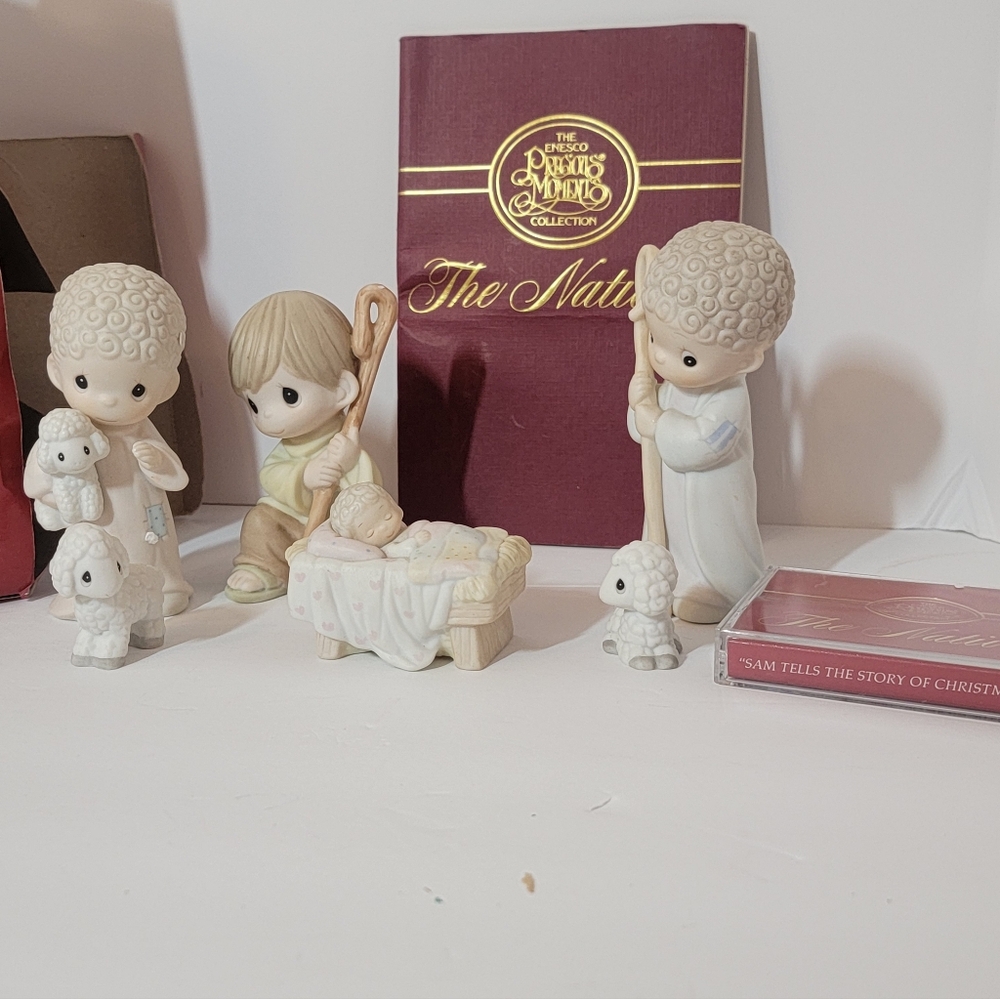 Enesco Precious Moments Collection The Nativity Porcelain Figurine Set Christmas